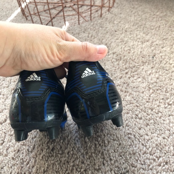 Adidas soccer shoes cleats - Picture 4 of 7
